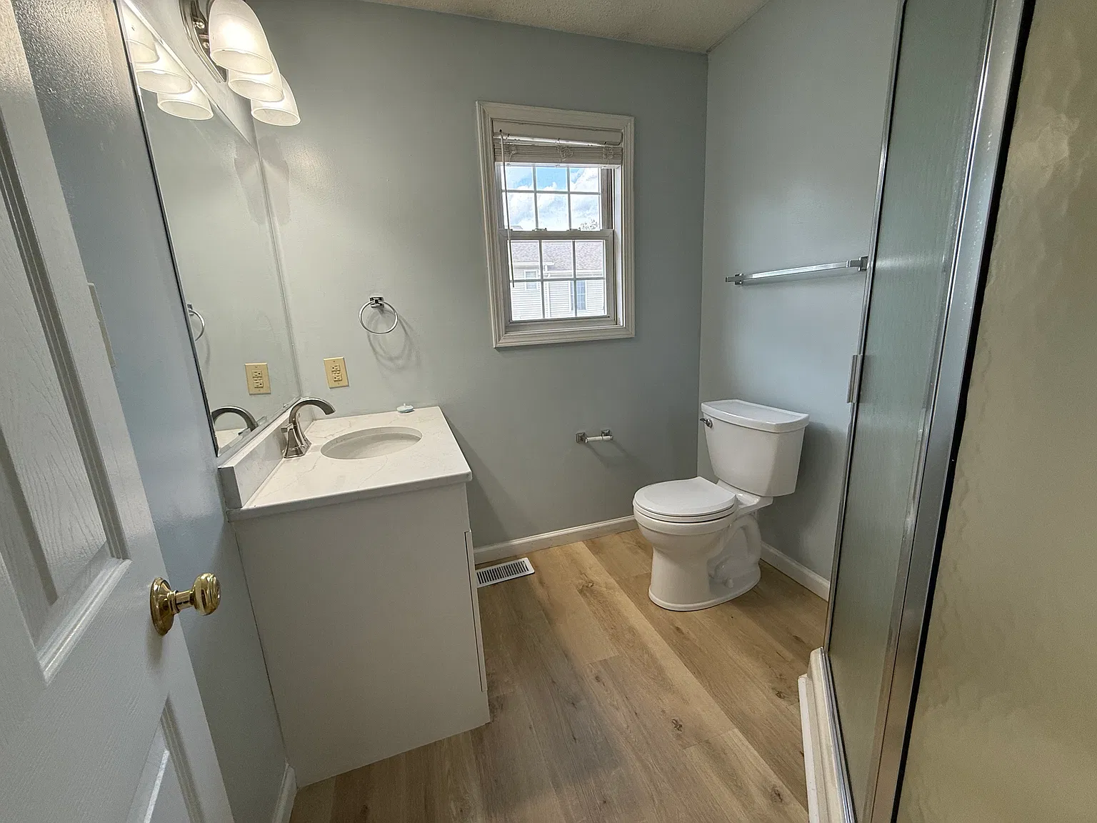 3 bed, 1240 sqft, $1,600 — Photo 4