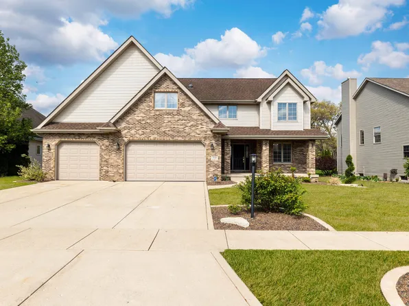 7378 Winchester Ln, Schererville, IN 46375