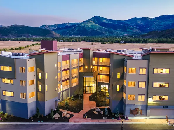 Newpark Flats, 6033 Park Ln S #8ae7f0fb8, Park City, UT 84098