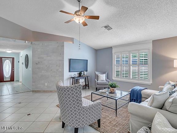 5th image of 7301 Ironside Dr E