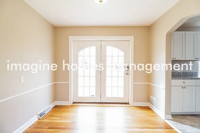 4113 Orchard Ln — Photo 5