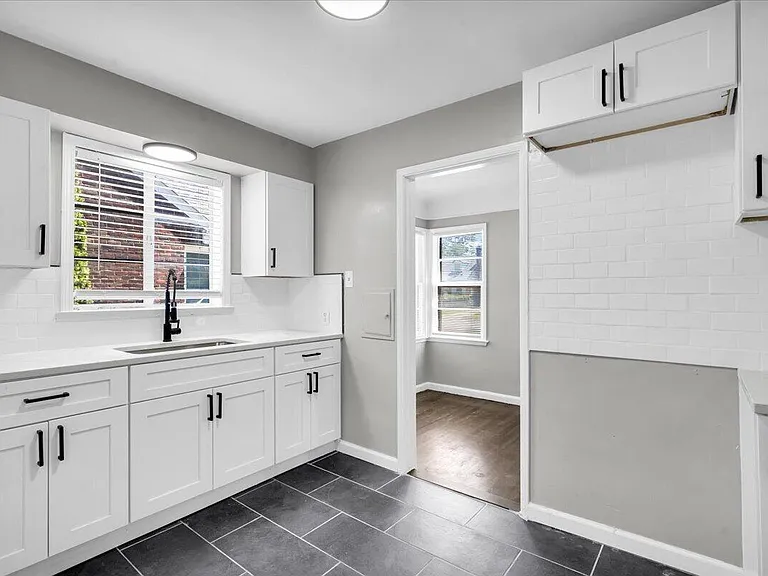 11577 Somerset Ave — Photo 11