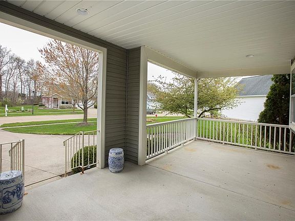 4th image of 1907 Pembrooke Ln