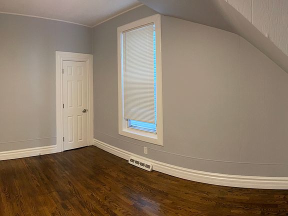 5th image of 9620 S Avenue M #1