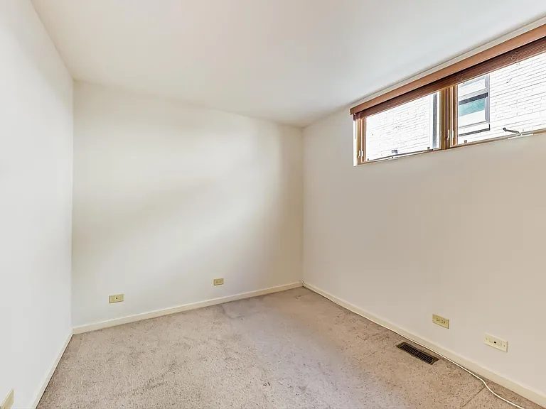 929 W Wrightwood Ave #A — Photo 15