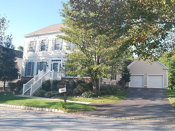 house/garage