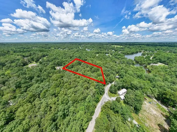 5011 Ostego Dr, Crossville, TN 38572