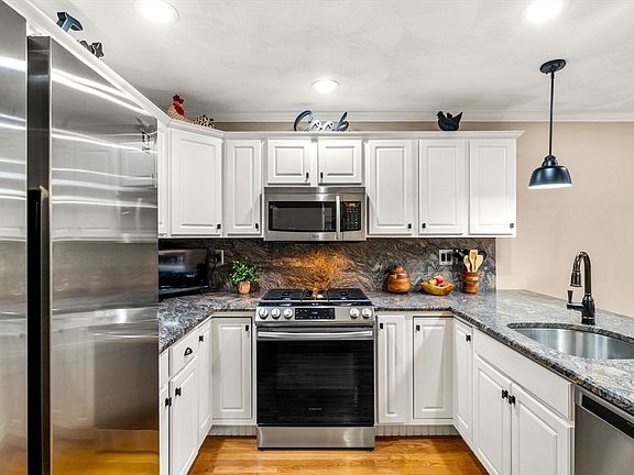 4th image of 159 Allen Rd Unit 57