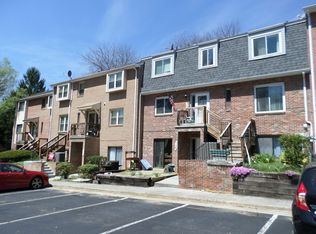 1735 Donlee Dr, Blacksburg, VA 24060