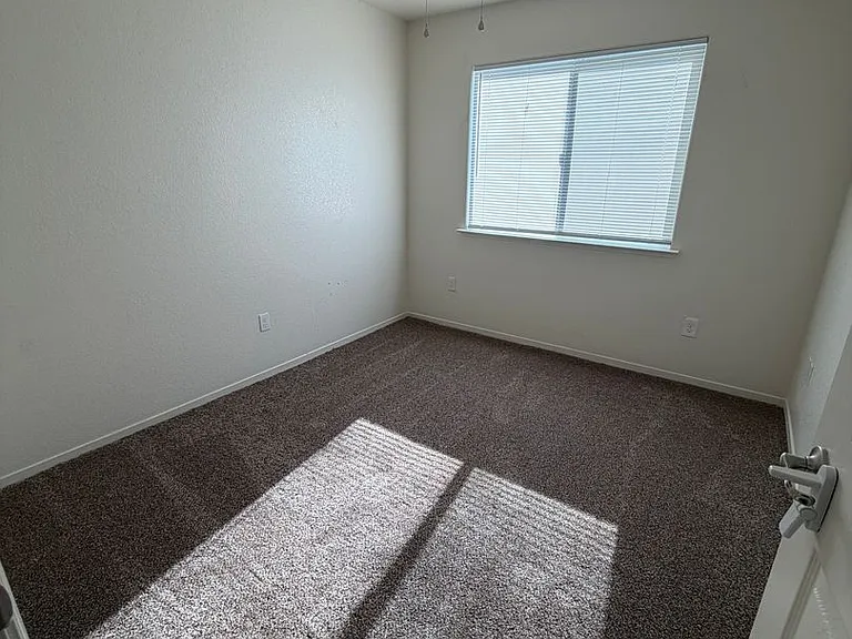 1501 Arnold Ct — Photo 20