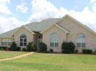 7370 Lindsey Cv, Olive Branch, MS 38654