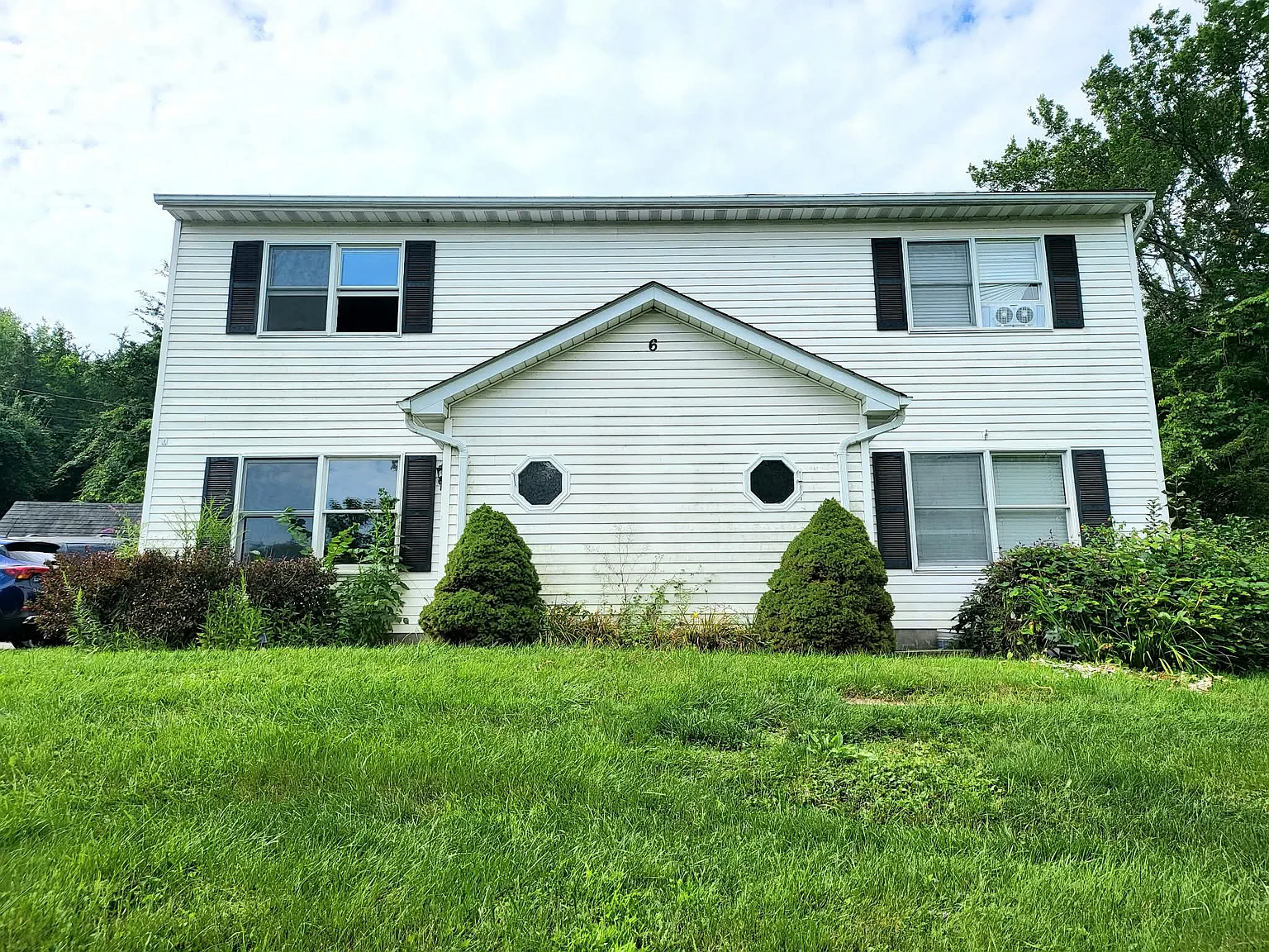 2 bed, 1.5 bath, 1155 sqft, $2,600 — Photo 2