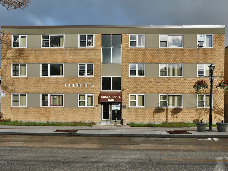 825 Corydon Ave — Photo 3