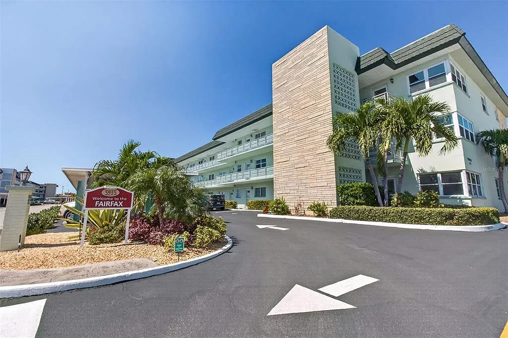 2 bed, 2.0 bath, 1250 sqft, $2,100 — Photo 3