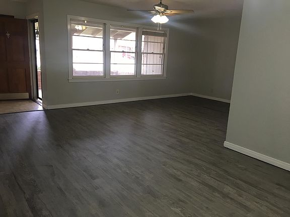 4th image of 2317 College St