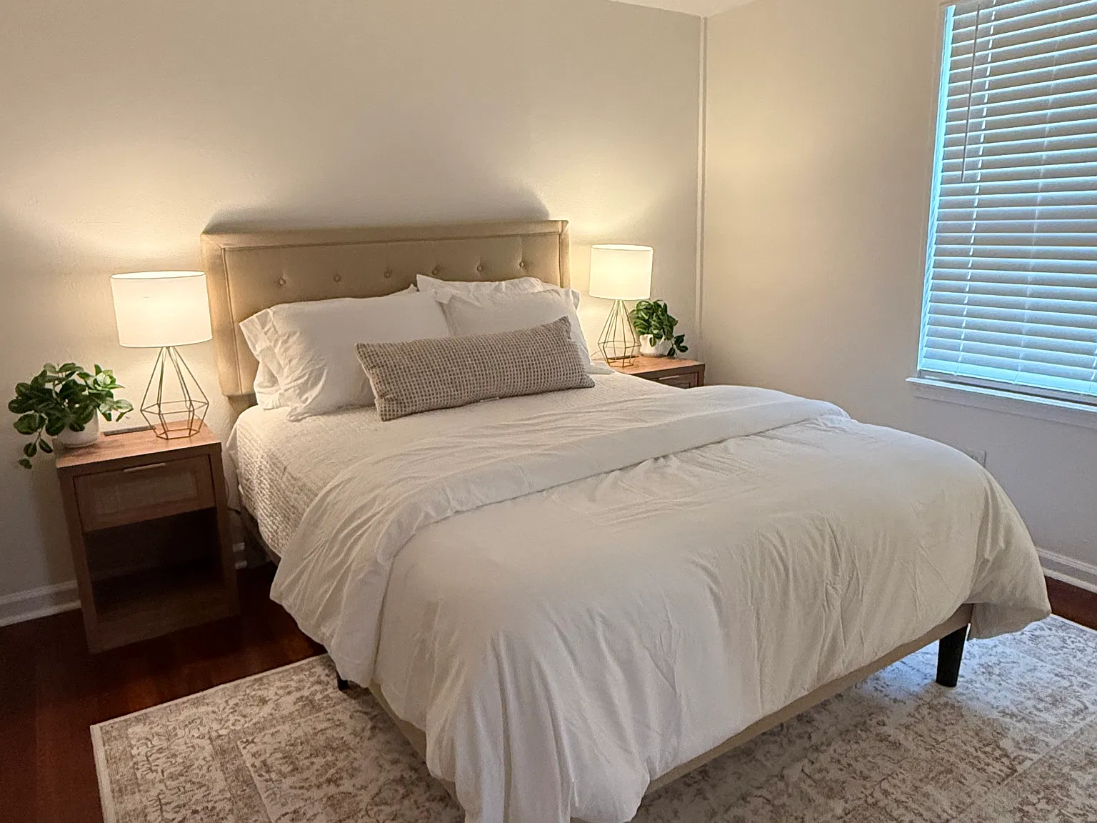 3 bed, 1008 sqft, $2,600 — Photo 3