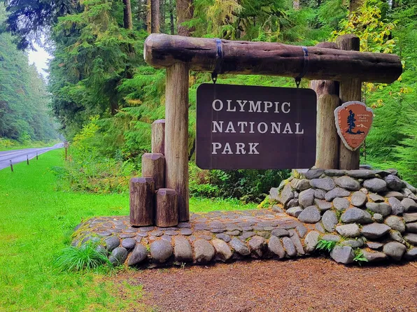 2619 Mora Rd, Forks, WA 98331