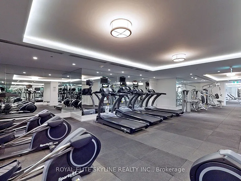 955 Bay St #310 — Photo 34