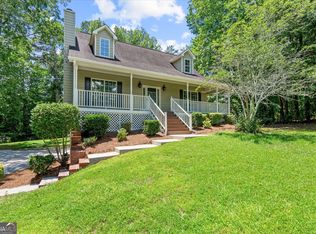 8627 Foxridge Dr, Winston, GA 30187
