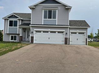 25449 10th St W, Zimmerman, MN 55398