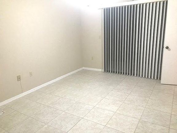 4th image of 9275 Lake Park Dr APT 101
