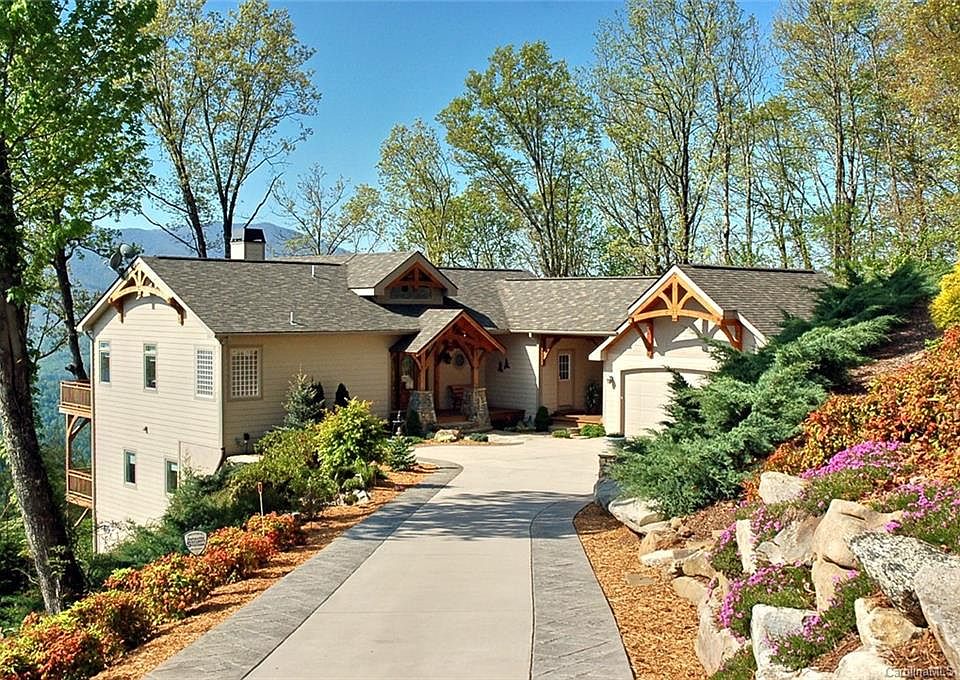 1st image of 695 Woody Ln