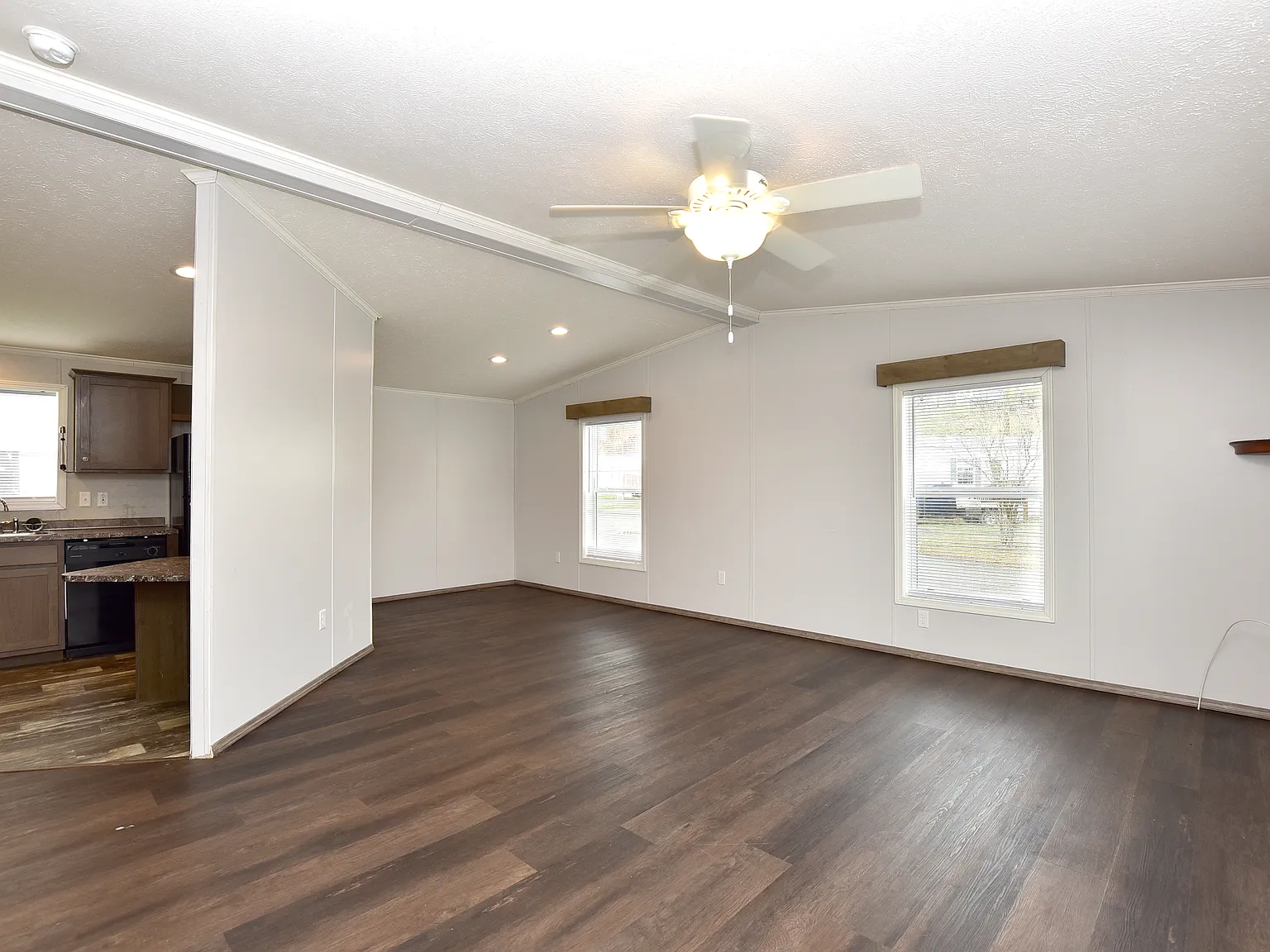 Crestview — Photo 4