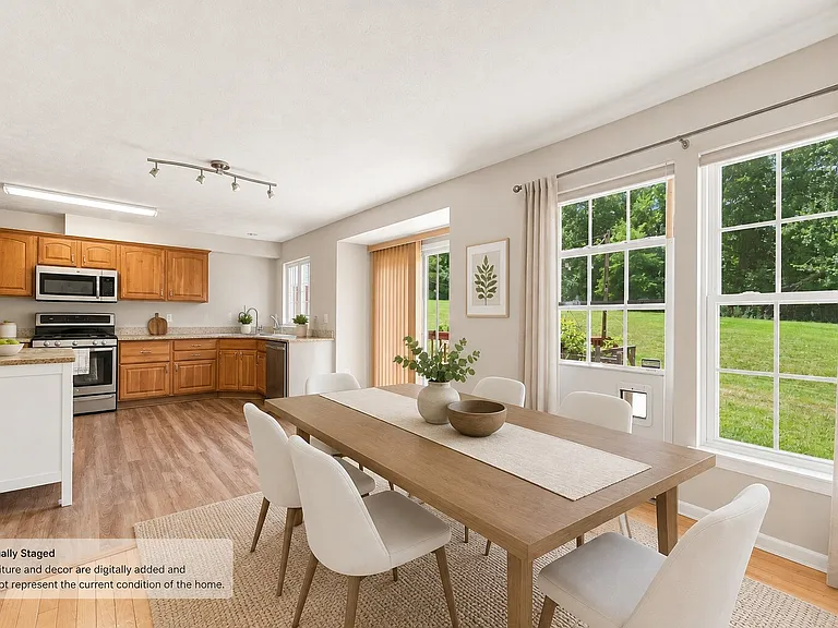 634 Village Green Blvd E — Photo 4