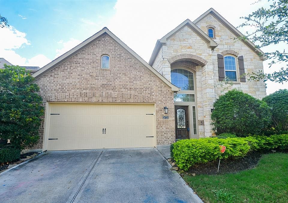 1st image of 26735 Longleaf Valley Dr