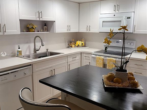 3rd image of 7418 SW 105th Pl Unit 7418