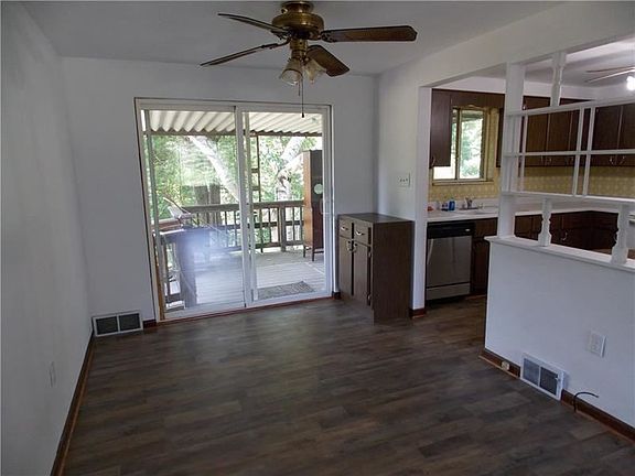 5th image of 787 Myers Dr
