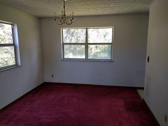 4th image of 112 N Highland Dr