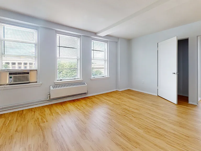 Dining/Living room