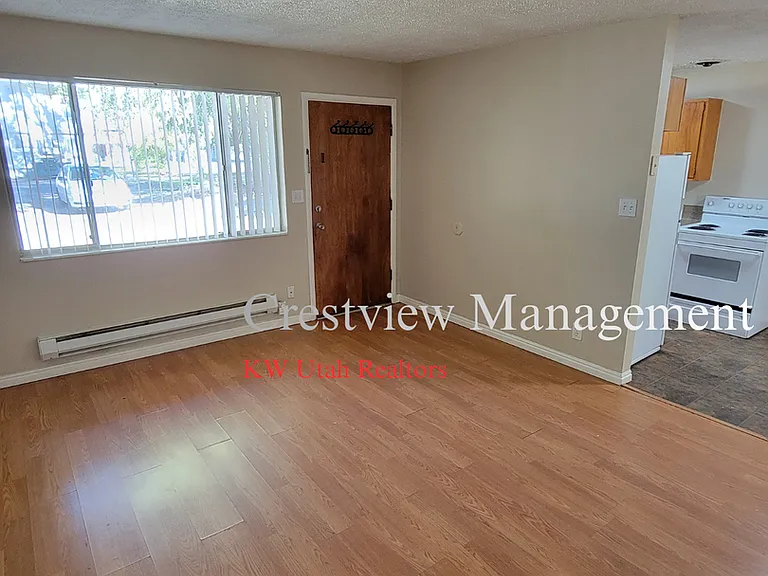 Hoagland 24th Street — Photo 3