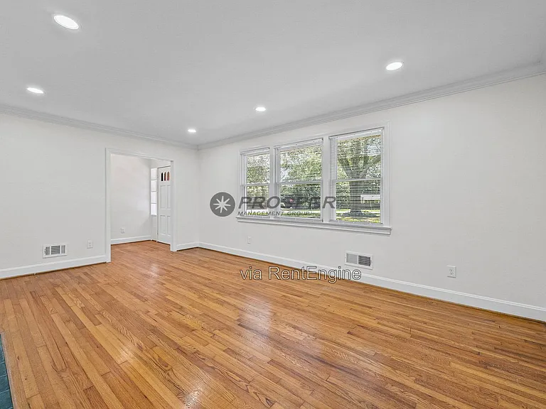 2 Burgundy Dr — Photo 8