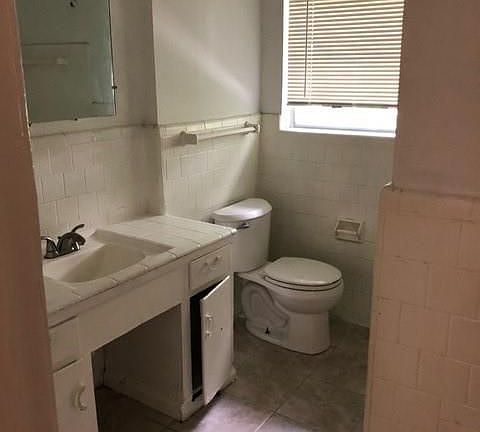 5th image of 2726 Almeda Plaza Dr
