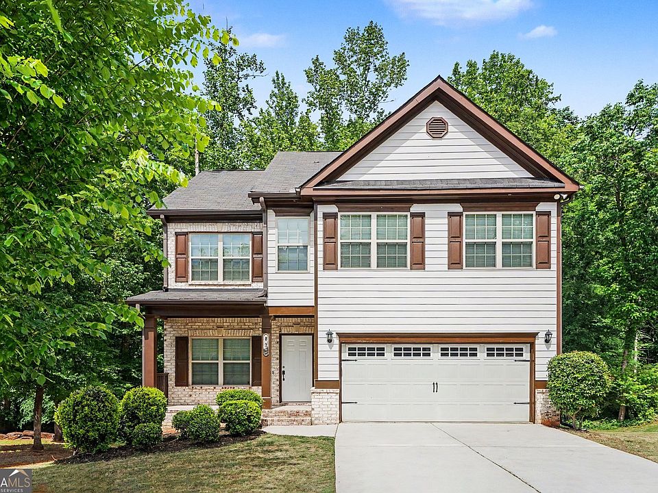 1st image of 825 Sassafras Ln
