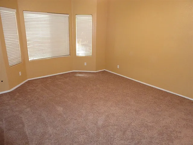 5839 E Nathan St — Photo 9