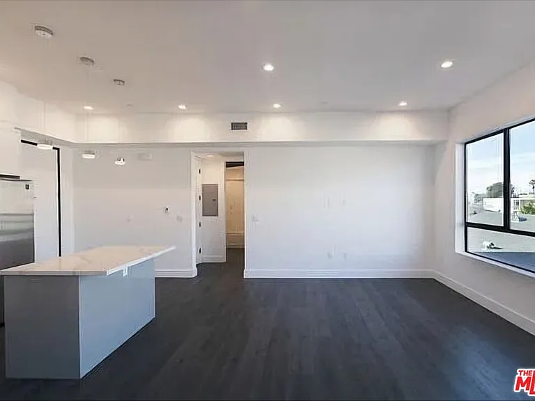 5254 Denny Ave #202 — Photo 2