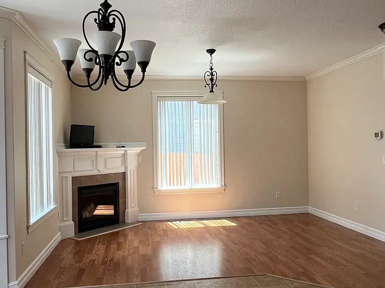 8015 NE 91st Ave — Photo 4