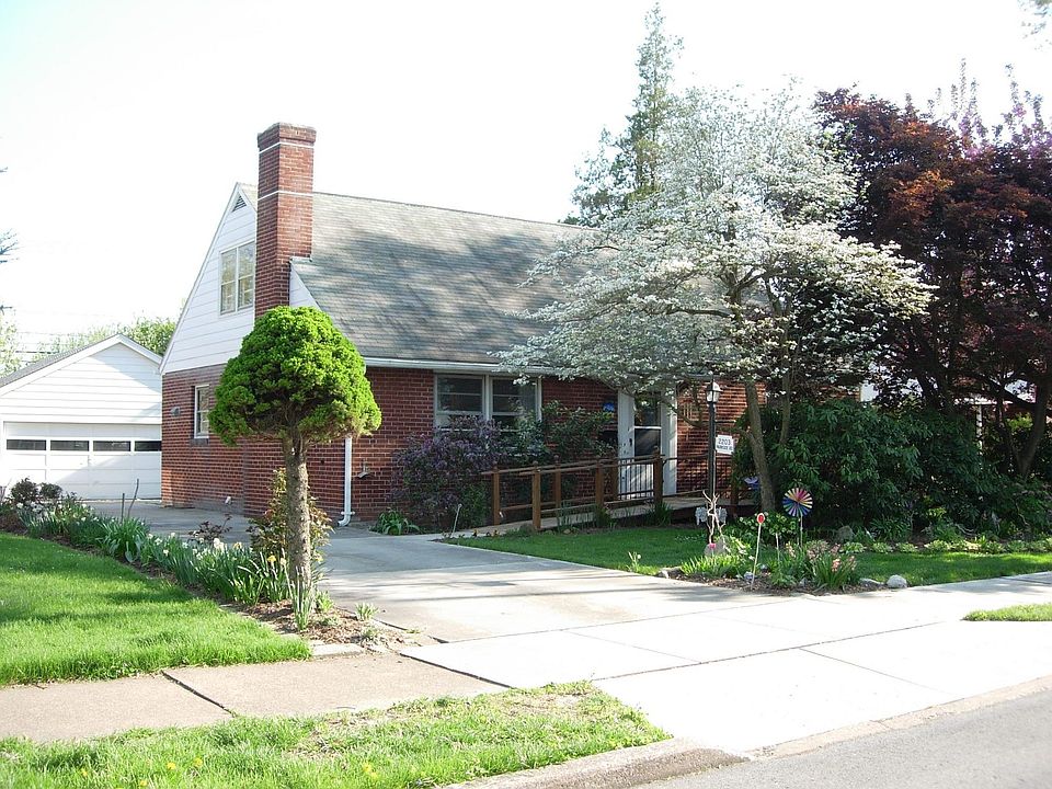 Country Club Manor Home