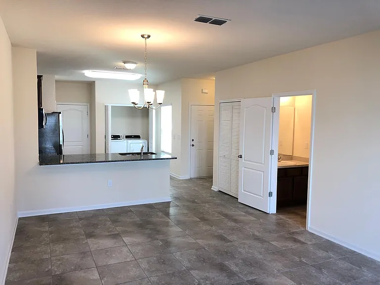 733 Servia Dr — Photo 11