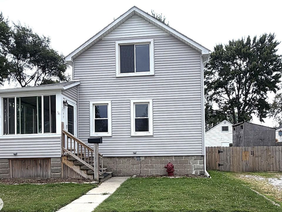 1st image of 147 Robertson St