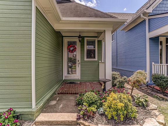 3rd image of 121 Fleets Island Dr