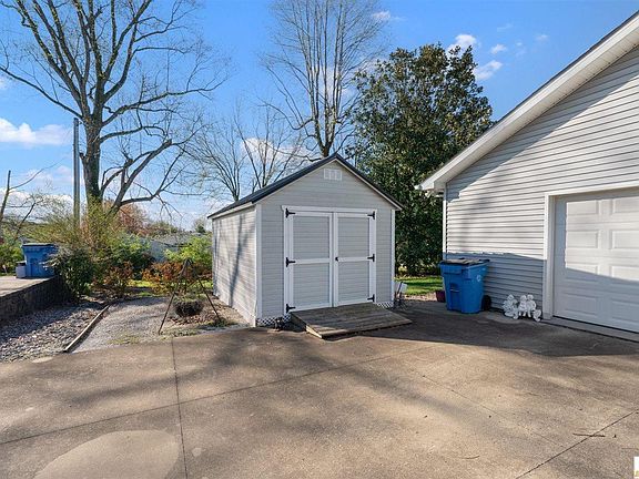 5th image of 112 Mac Tavish Ln