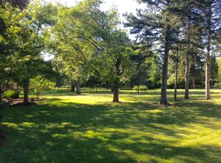 2 Oak Ct, Oak Brook, IL