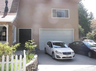 390 Hunt Ln, Crestline, CA 92325