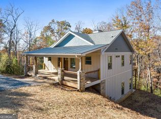 1054 Lakeland Dr, Ellijay, GA