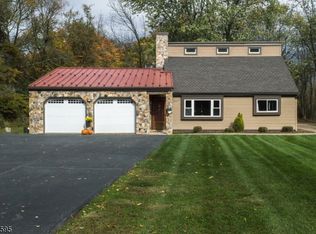 291 County Route 579, Bloomsbury, NJ 08804