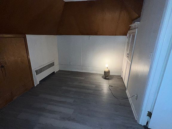 4th image of 105 Pennsylvania Ave #3